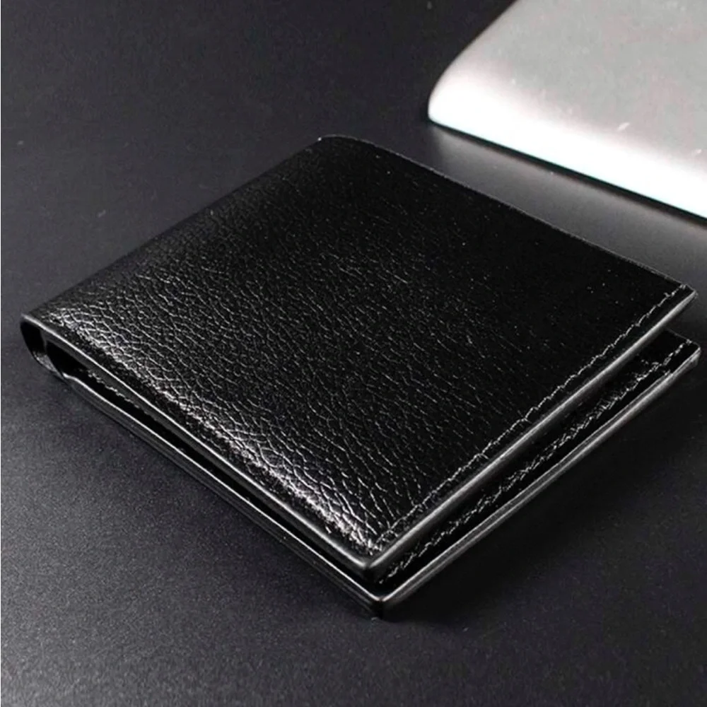 Men’s black wallet